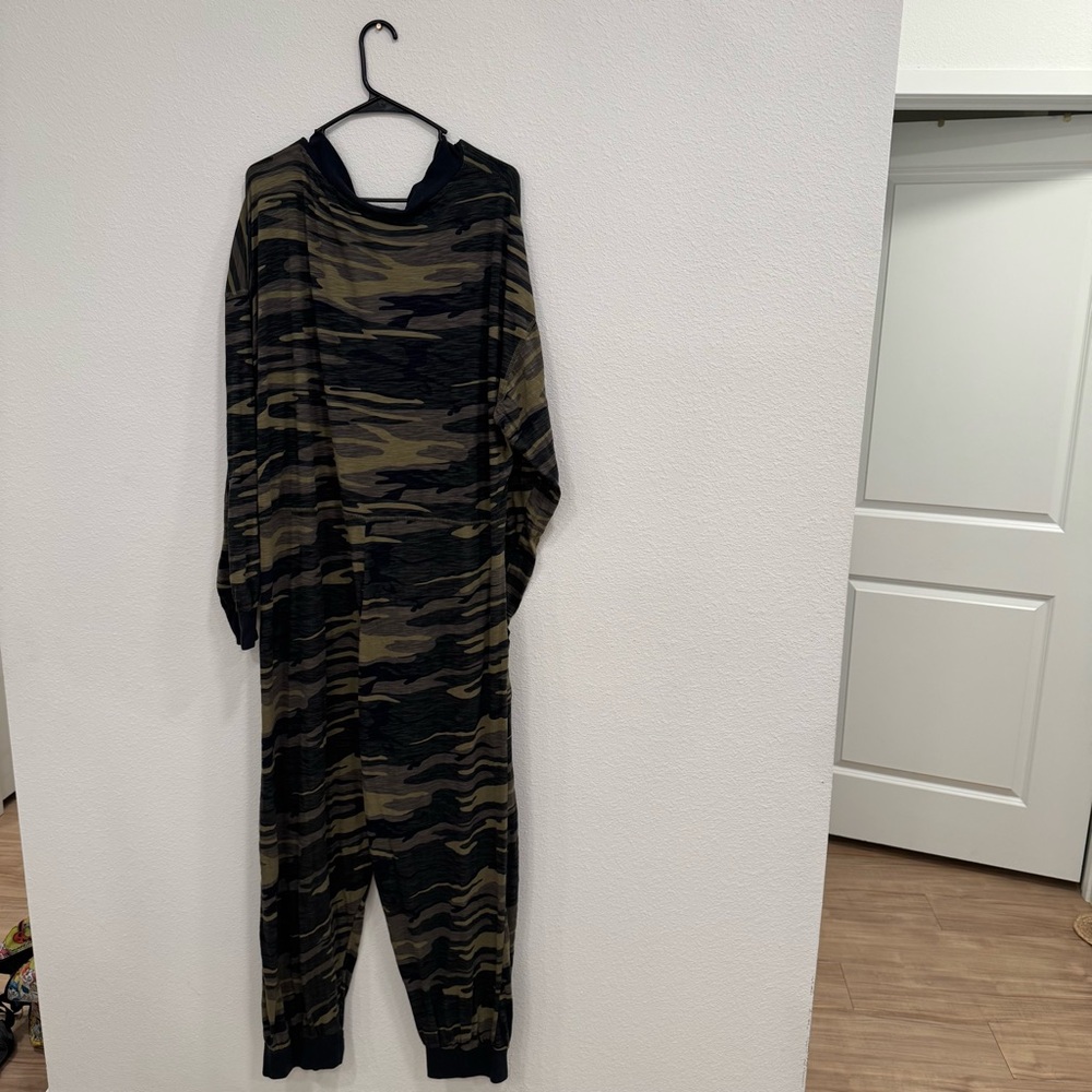 NATURAL LIFE Olive Green & Black Camo One-Piece Jumpsuit - Picture 6 of 7